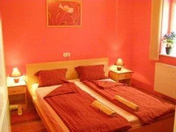 Jazzy Vibes Parliament And Ensuites