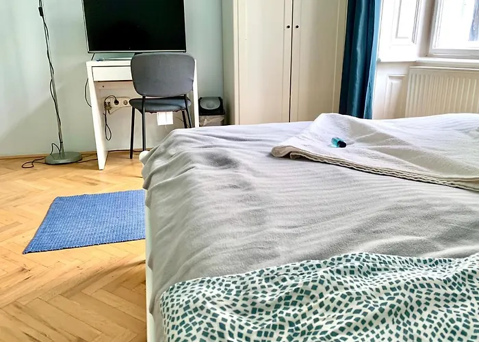 Jazzy Vibes Parliament And Ensuites 3* Будапешт