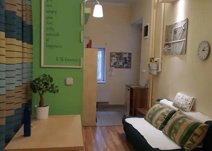 Гостевой дом Jazzy Vibes Parliament And Ensuites 3*