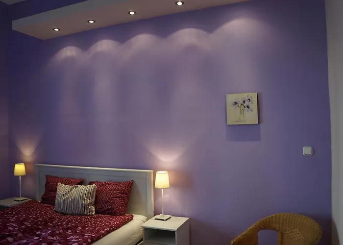 Гостевой дом Jazzy Vibes Parliament And Ensuites 3*