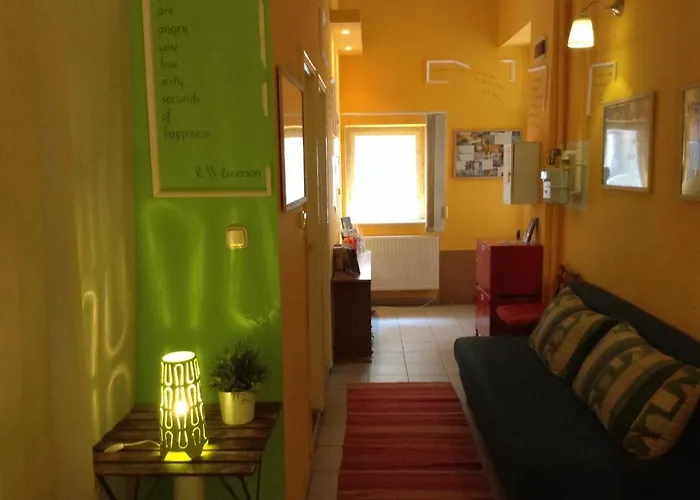 Гостевой дом Jazzy Vibes Parliament And Ensuites