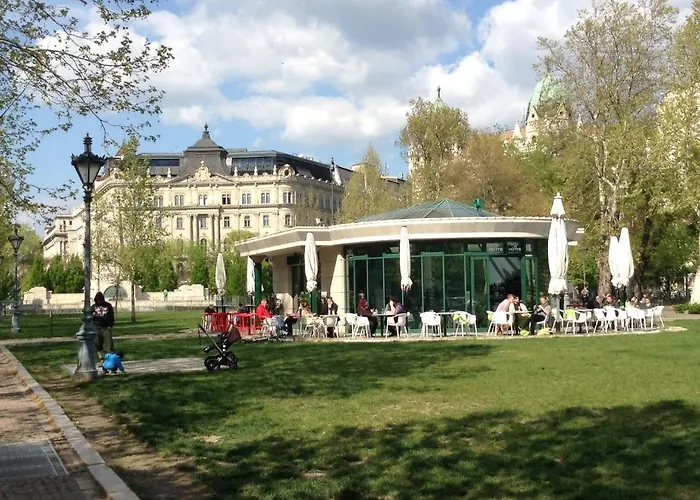 Jazzy Vibes Parliament And Ensuites Гостевой дом Будапешт