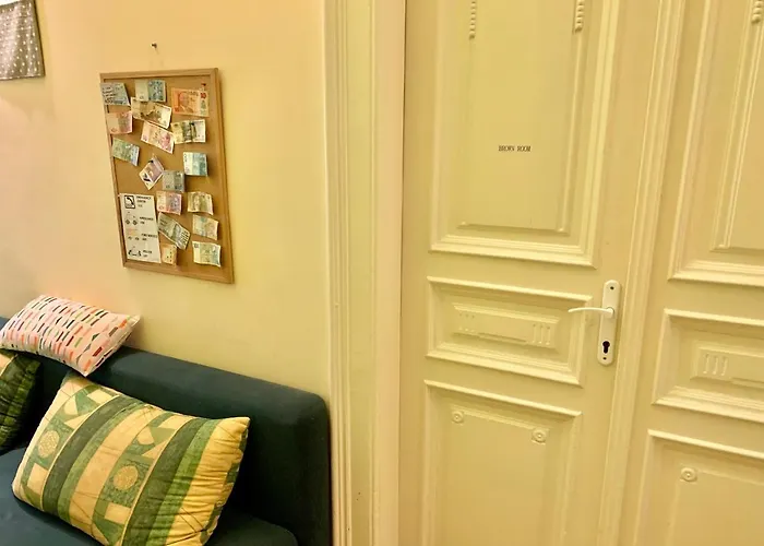 Jazzy Vibes Parliament And Ensuites Budapest
