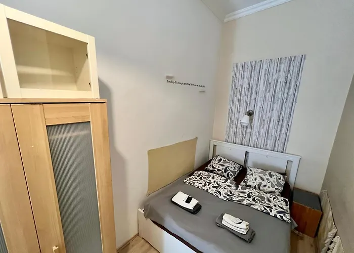 Jazzy Vibes Parliament And Ensuites 3* Budapest